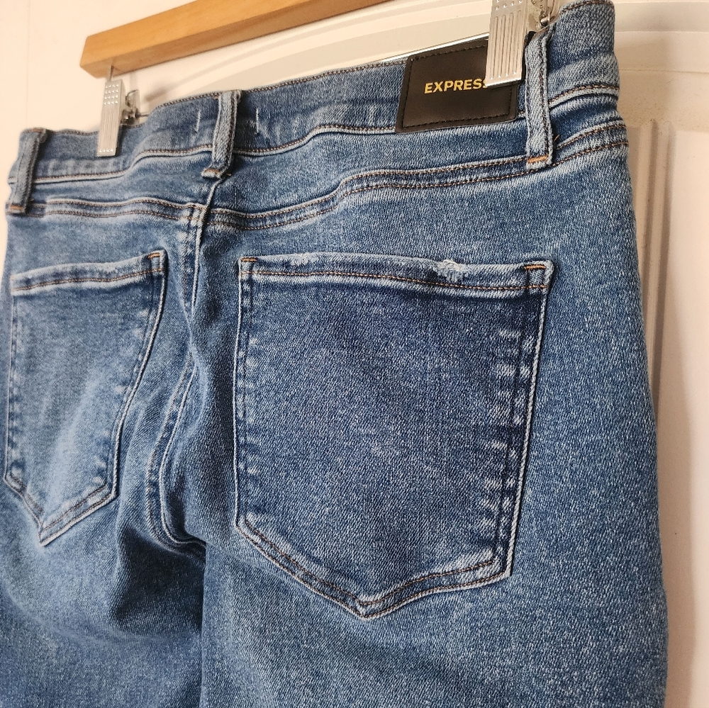 Express Sky Scraper Mid Rise Bootcut Jeans Size 12R Medium Wash Stretch Denim - Picture 3 of 5